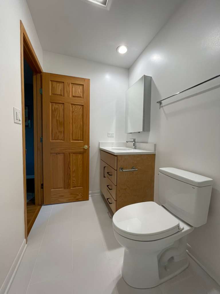 bathroom12
